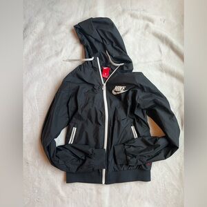 Nike Heritage Windrunner Jacket - Black/White Medium